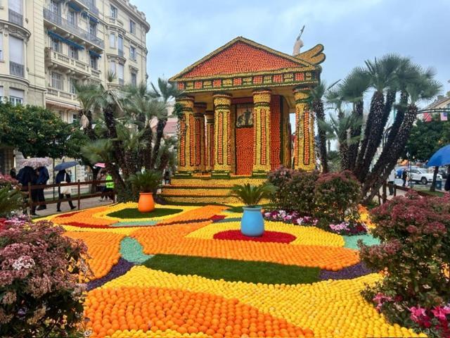 Апартаменты L'Azur Promenade Ницца Экстерьер фото